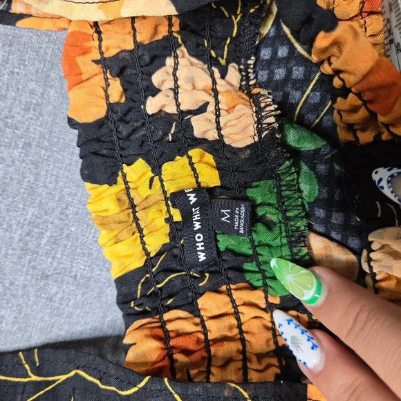 Who What Wear Black Floral Ruffle Tank - Picture 5 of 5